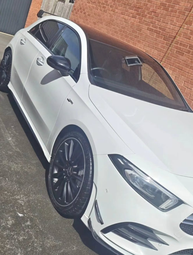 Deep wet-look gloss on bonnet after multi-stage machine polish